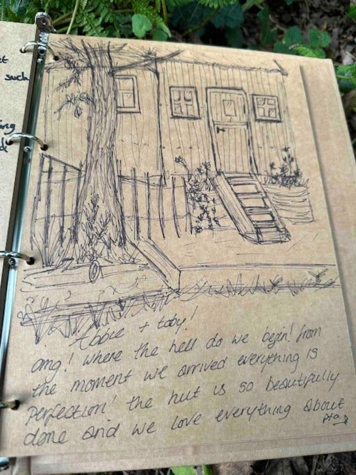 Cornwall Woodland Shepherd's Hut - Dennis Hut Bodmin