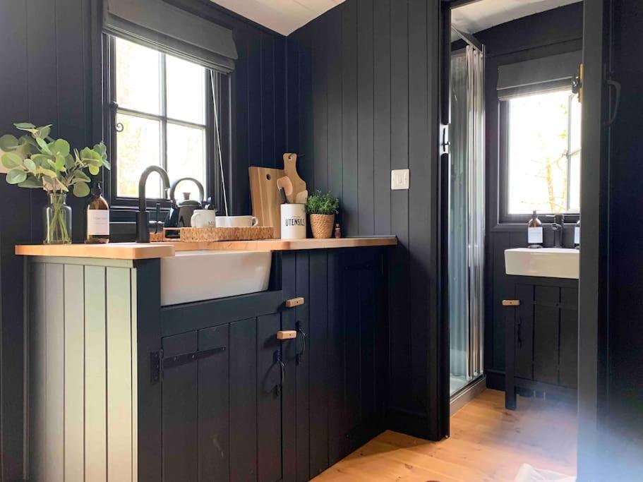 Apartment Cornwall Woodland Shepherd's Hut - Dennis Hut